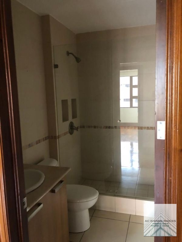 Venta apartamento 3 hab + servicio zona 14 - 7