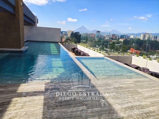 Apartamento con piscina en excelente ubicación — Apartamento en Alquiler en Zona 15, Guatemala, Ciudad — miniatura 1 de 16