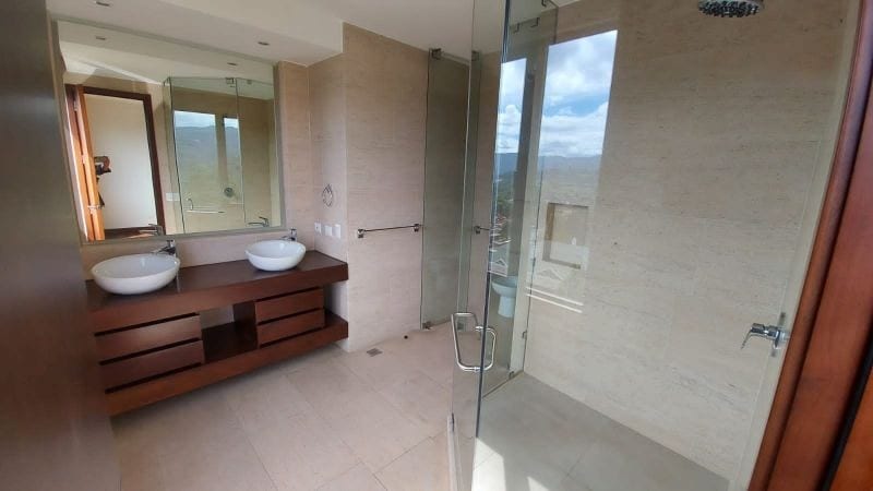 TIFFANY 5TA AVENIDA APARTAMENTO EN VENTA ZONA 14 - Miniatura 13