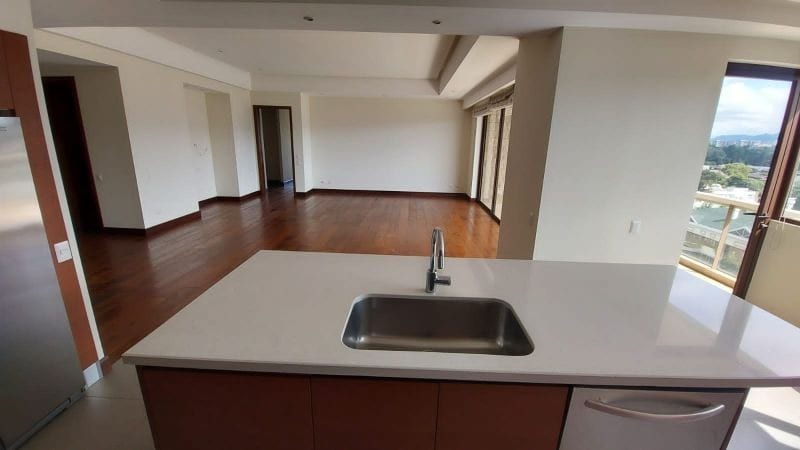 TIFFANY 5TA AVENIDA APARTAMENTO EN VENTA ZONA 14 - Image 2