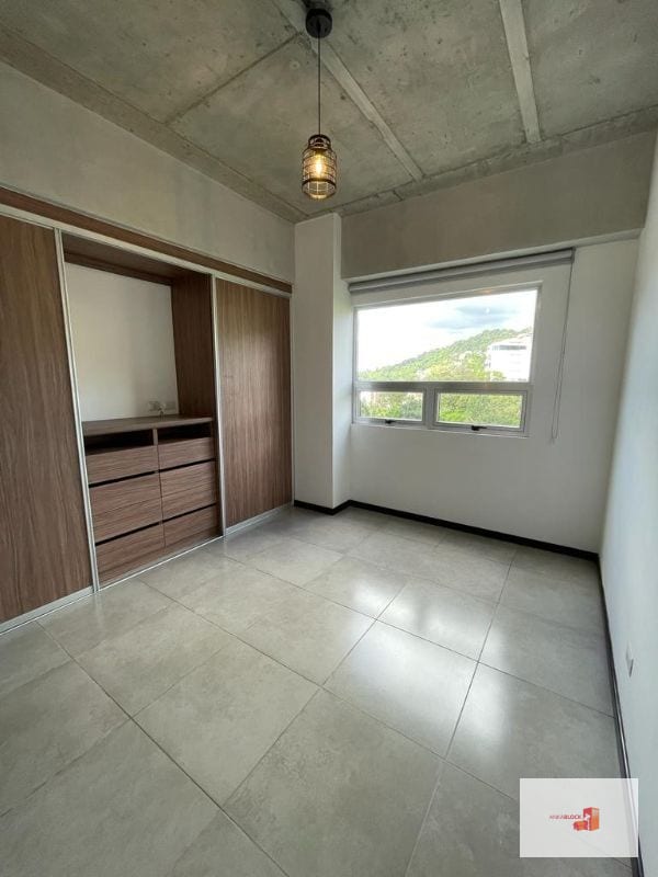 PH - 2Dormitorios - techos doble altura — Apartamento en Alquiler en Vista Hermosa II, Zona 15, Guatemala, Ciudad — foto 2 de 15