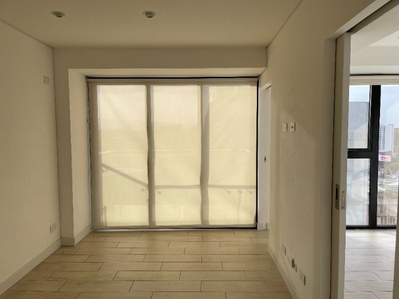 MODERNO APARTAMENTO CON BALCÓN EN VENTA, EDIFICIO QUO — Apartamento en Venta en Zona 4, Guatemala, Ciudad — foto 2 de 14