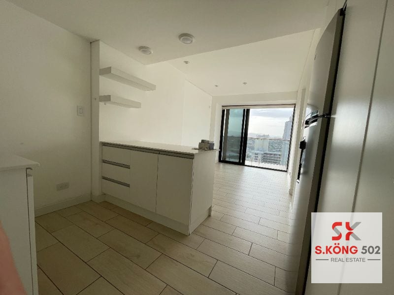 MODERNO APARTAMENTO CON BALCÓN EN VENTA, EDIFICIO QUO — Apartamento en Venta en Zona 4, Guatemala, Ciudad — foto 6 de 14