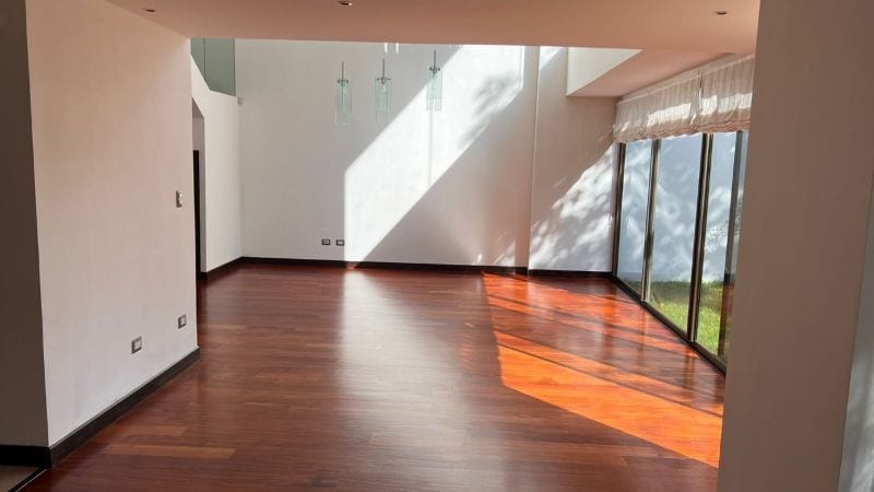 VERDINO APARTAMENTO DE 2 NIVELES EN VENTA ZONA 15 VISTA HERMOSA I  — Apartamento en Venta en Verdino, Zona 15, Guatemala, Ciudad — foto 5 de 11
