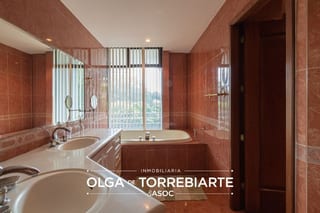 Apartamento amueblado en LExcellence, zona 14 — Apartamento en Alquiler en L'Excellence, Zona 14, Guatemala, Ciudad — miniatura 2 de 13