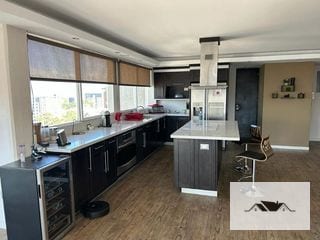 EN VENTA/RENTA  AMPLIO APARTAMENTO REMODELADO ZONA 10  — Apartamento en Venta en Ciudad Vieja, Zona 10, Guatemala, Ciudad — miniatura 3 de 14