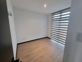 IQ10 APARTAMENTO EN RENTA EN ZONA 10 — Apartamento en Alquiler en IQ10, Zona 10, Guatemala, Ciudad — miniatura 13 de 17