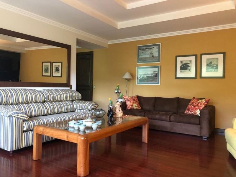 AMPLIO APARTAMENTO ZONA 10 EN VENTA — Apartamento en Venta en Zona 10, Guatemala, Ciudad — foto 8 de 10