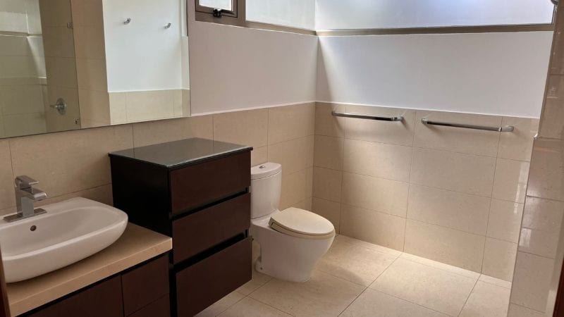 VERDINO APARTAMENTO DE DOS NIVELES EN ZONA 15 EN VENTA  — Apartamento en Venta en Verdino, Zona 15, Guatemala, Ciudad — foto 4 de 15