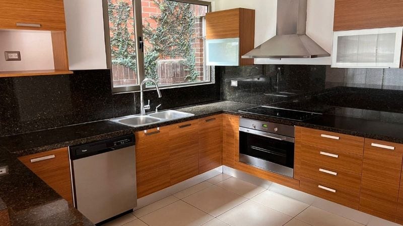 VERDINO APARTAMENTO DE DOS NIVELES EN ZONA 15 EN VENTA  — Apartamento en Venta en Verdino, Zona 15, Guatemala, Ciudad — foto 13 de 15