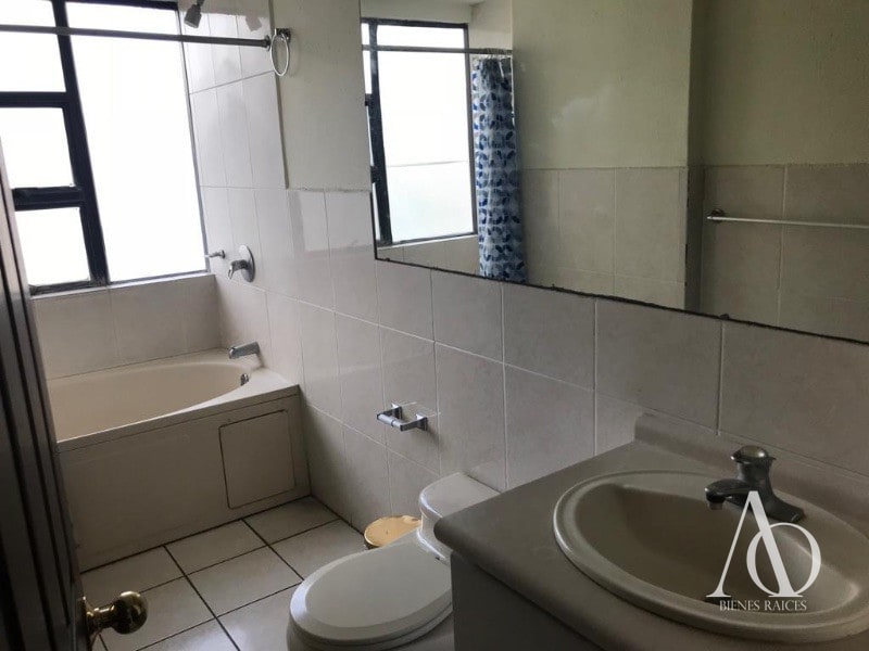 Apartamento en Alquiler Edificio Pacifica Plaza, zona 14 N6 / EN DIRECTO N04 - 4