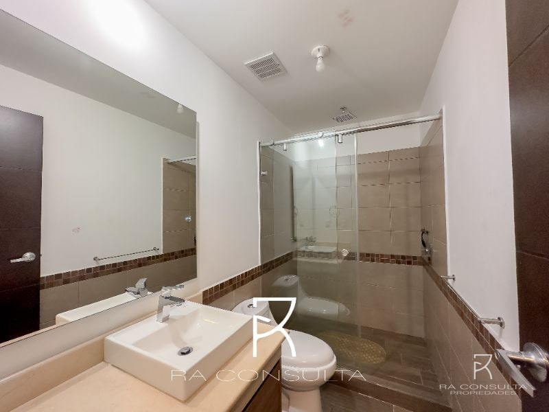 Apartamento amplio en Verona, zona 10 - 8