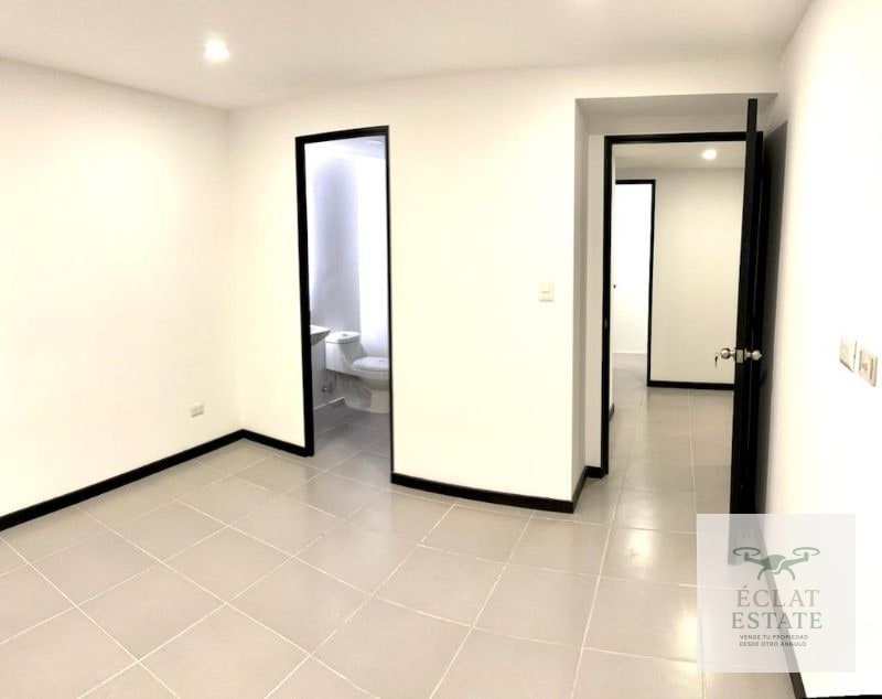 Apartamento en Zona 14 | 3 Habitaciones en Venta – La Villa - 1