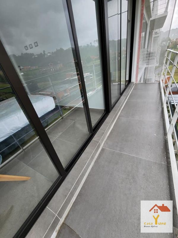 Apartamento en renta zona 16 Shift Cayala Amueblado - 1