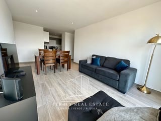 Apartamento amueblado y equipado zona 10 — Apartamento en Alquiler en Zona 10, Guatemala, Ciudad — miniatura 3 de 17