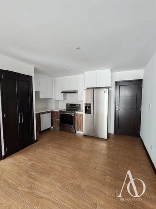 Apartamento en Alquiler Edificio Torre Praga, zona 15 VHI N6 — Apartamento en Alquiler en Zona 15, Guatemala, Ciudad — miniatura 1 de 11