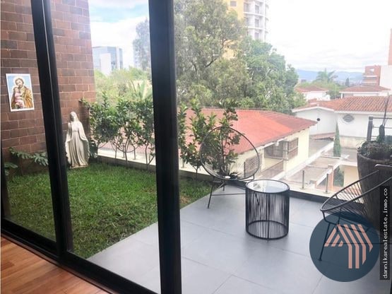 VENTA DE EXCLUSIVO APARTAMENTO - LAUREL, VH1 ZONA 15 - 16