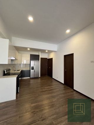 Apartamento con jardín en venta zona 10 (copia) — Apartamento en Venta en Moretti, Zona 10, Guatemala, Ciudad — miniatura 2 de 7