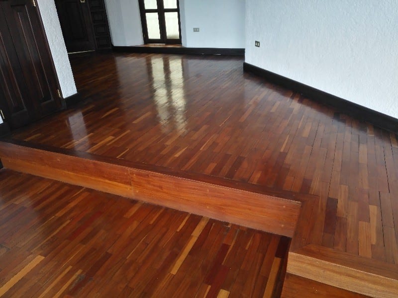 Apartamento en venta edificio Santa Clara Las Cañas zona 10 — Apartamento en Venta en Zona 10, Guatemala, Ciudad — foto 6 de 8