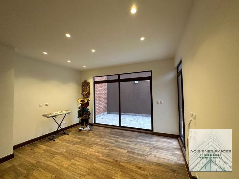Salvatore en venta primer nivel — Apartamento en Venta en Salvattore, Zona 10, Guatemala, Ciudad — foto 1 de 7