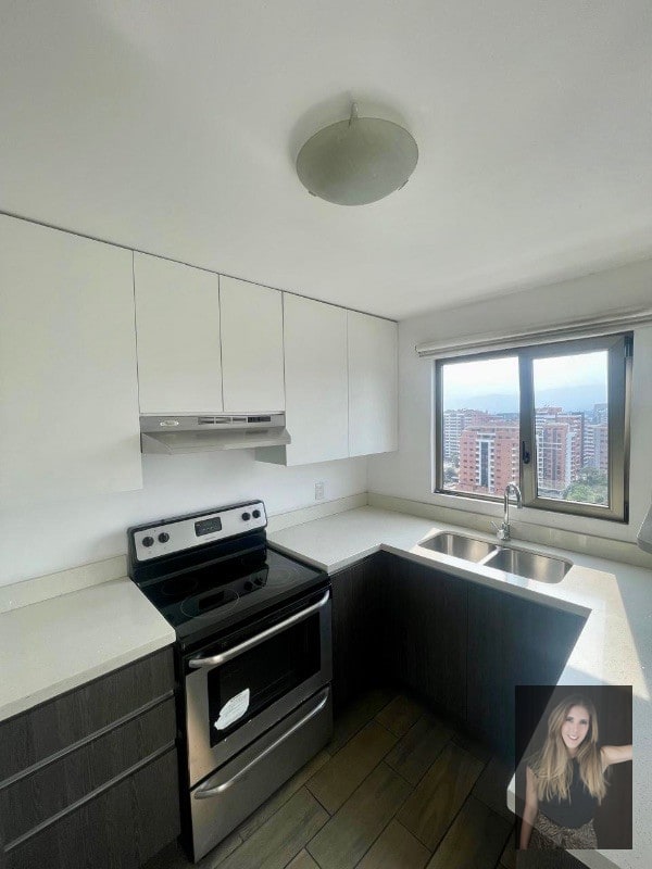 Apartamento en renta Edificio Verona zona 10 - 4