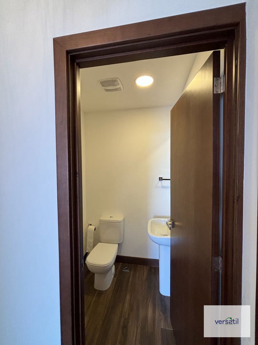 Bello apartamento con cuarto de servicio - 10