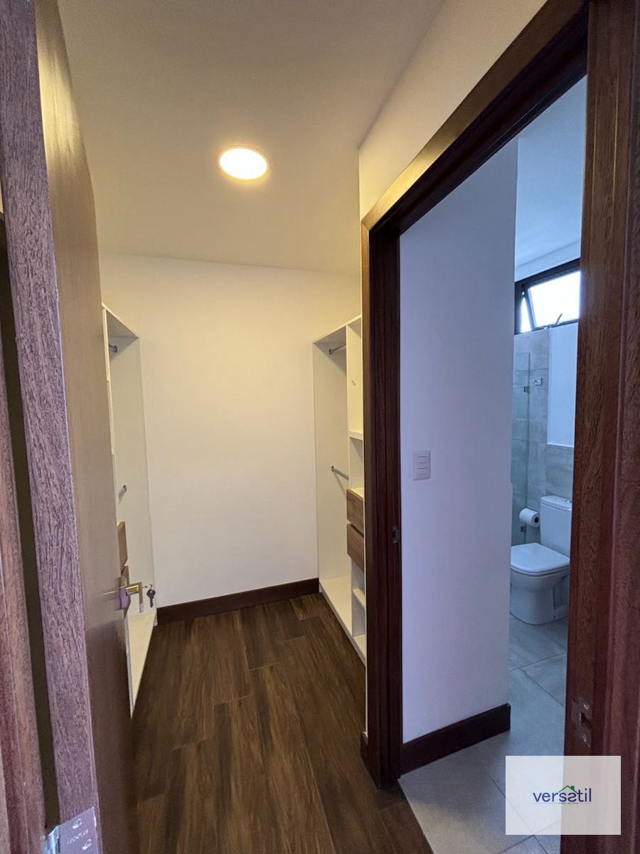 Bello apartamento con cuarto de servicio - 7
