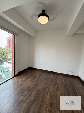 Bello apartamento con cuarto de servicio — Apartamento en Venta en Casa Cañada, Zona 14, Guatemala, Ciudad — miniatura 10 de 17
