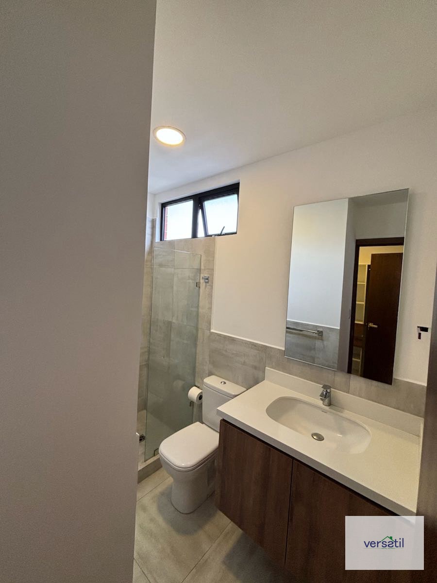 Bello apartamento con cuarto de servicio - 5
