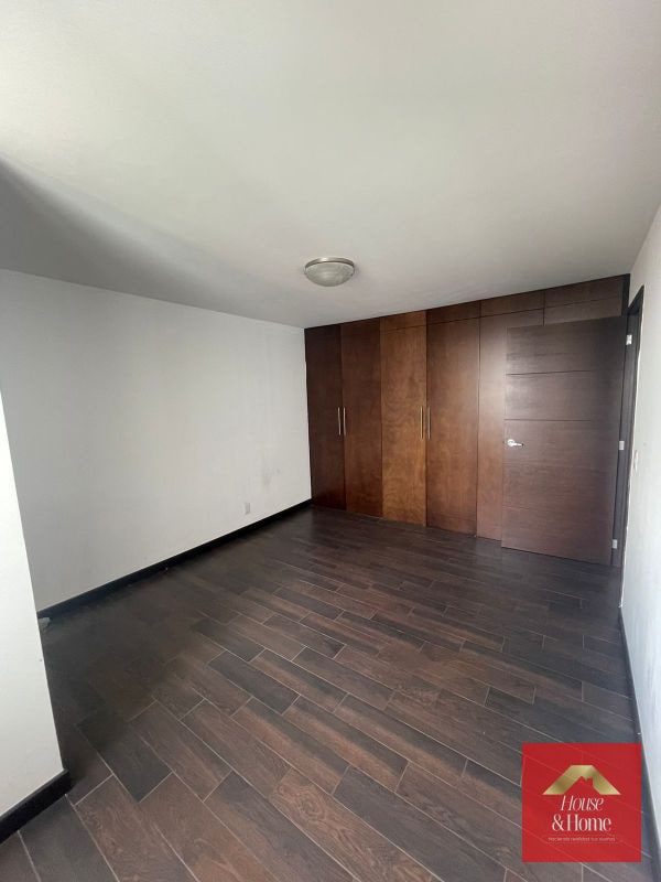 Apartamento en renta zona 14 -Áttica - 2