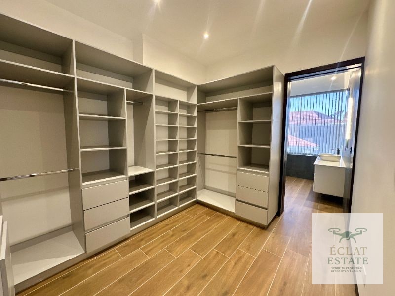 Penthouse de 2 Niveles en Venta en Oakland, Zona 10 - 5