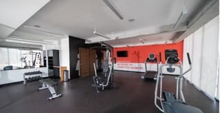 APARTAMENTO EN ALQUILER EDIFICIO MIRA ZONA 10 — Apartamento en Alquiler en Mira, Zona 10, Guatemala, Ciudad — miniatura 2 de 17