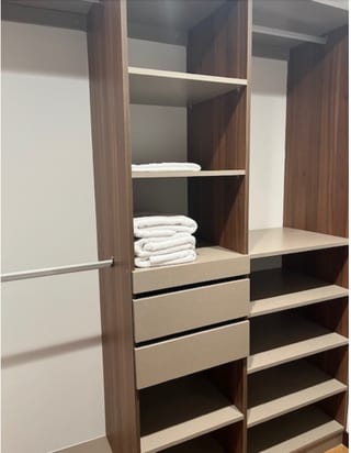 Alquilo Apartamento Amueblado zona 14 edificio Nuevo — Apartamento en Alquiler en Quinta Avenida, Zona 14, Guatemala, Ciudad — miniatura 10 de 13