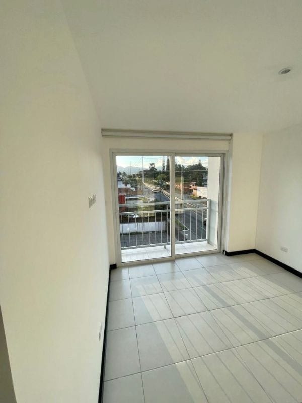 Venta / Renta en Museo San Mateo Zona 7 — Apartamento en Venta en Museo San Mateo, Zona 7, Guatemala, Ciudad — foto 6 de 7