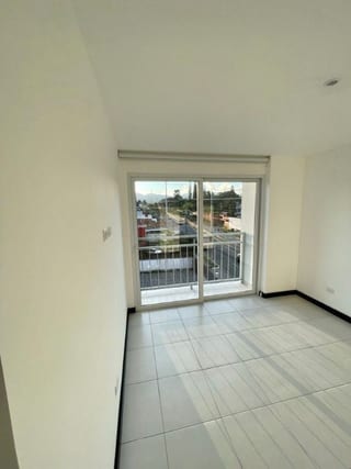 Venta / Renta en Museo San Mateo Zona 7 — Apartamento en Venta en Museo San Mateo, Zona 7, Guatemala, Ciudad — miniatura 6 de 7