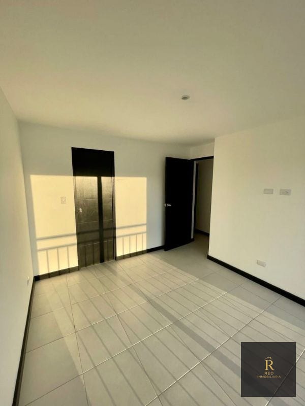 Venta / Renta en Museo San Mateo Zona 7 — Apartamento en Venta en Museo San Mateo, Zona 7, Guatemala, Ciudad — foto 2 de 7