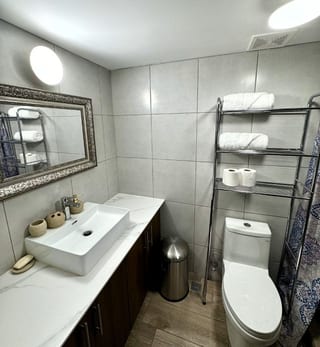 Alquiler apartamento amueblado Edificio Sakai de 3 habitaciones — Apartamento en Alquiler en Sakai, Zona 1 Mixco, Guatemala, Ciudad — miniatura 8 de 9
