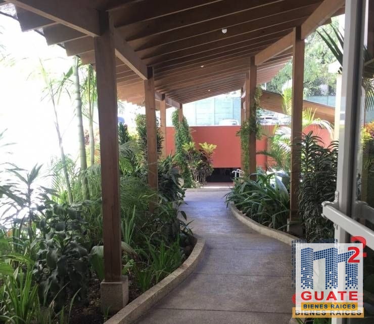 Apartamento de 139 m2 en Venta, Zona 12 - 8