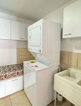 LINDO APARTAMENTO AMUEBLADO ZONA 10 — Apartamento en Alquiler en Aria, Zona 10, Guatemala, Ciudad — miniatura 3 de 12