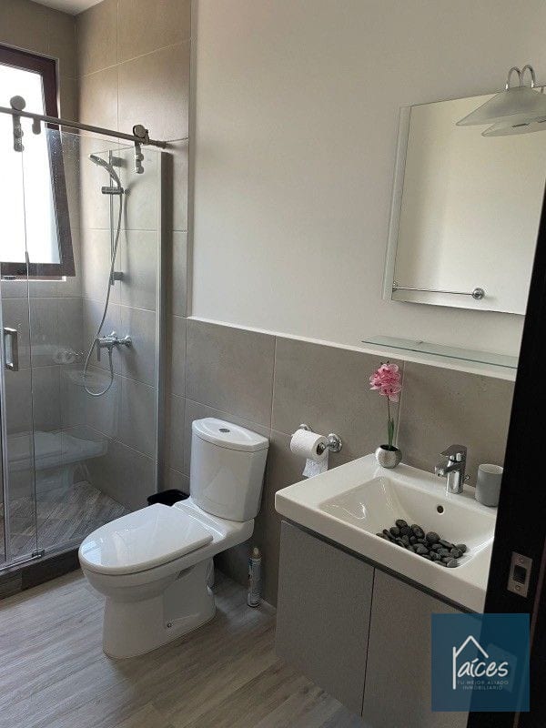 Apartamento amueblado en renta LIRIOS Zona 16 (D) — Apartamento en Alquiler en Lirios de Cayalá II, Zona 16, Guatemala, Ciudad — foto 13 de 14