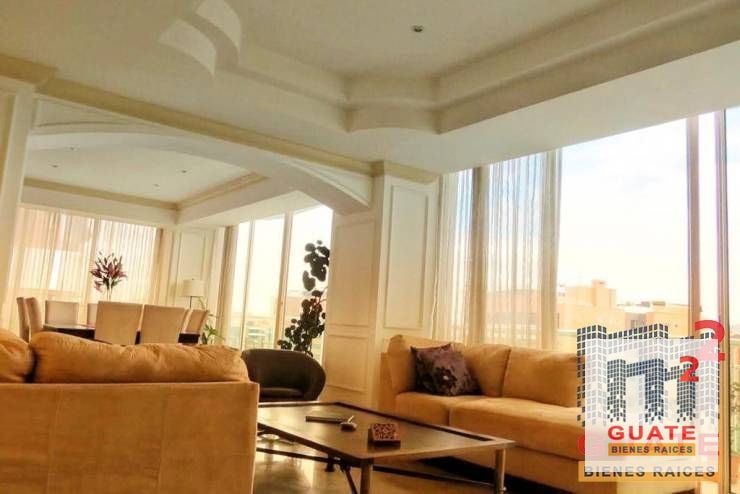 Apartamento de 249.9 m2 en Venta, Zona 14 - 6