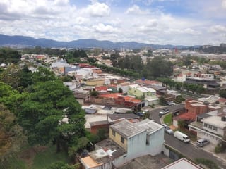 Vendo Amplio Apartamento en Las Gemas zona 11 — Apartamento en Venta en Las Gemas, Zona 11, Guatemala, Ciudad — miniatura 2 de 9