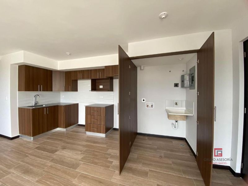 Acogedor Apartamento en Venta Sakai zona 1 Mixco - 15