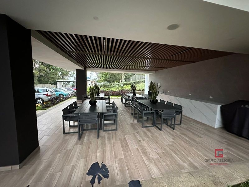 Acogedor Apartamento en Venta Sakai zona 1 Mixco - 7