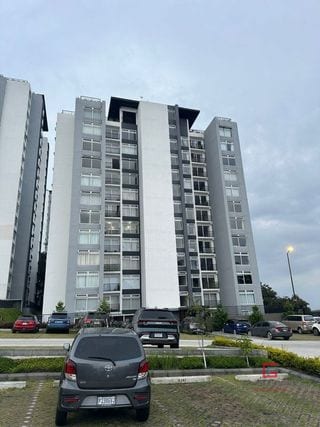 Acogedor Apartamento en Venta Sakai zona 1 Mixco — Apartamento en Venta en Sakai, Zona 1 Mixco, Guatemala, Ciudad — miniatura 4 de 17