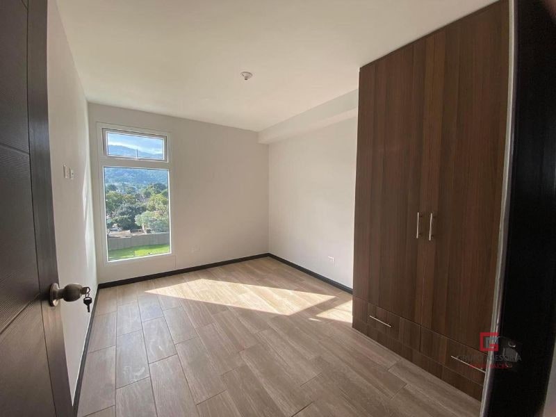 Acogedor Apartamento en Venta Sakai zona 1 Mixco - 13
