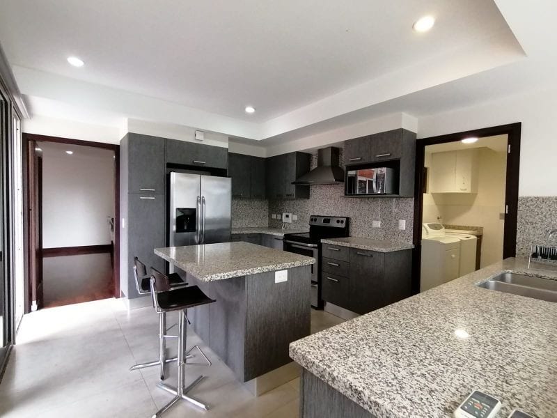 Alquiler de Apartamento Santa Sofia — Apartamento en Alquiler en Santa Sofía, Zona 10, Guatemala, Ciudad — foto 4 de 9