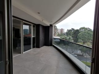 Alquiler de Apartamento Santa Sofia — Apartamento en Alquiler en Santa Sofía, Zona 10, Guatemala, Ciudad — miniatura 3 de 9