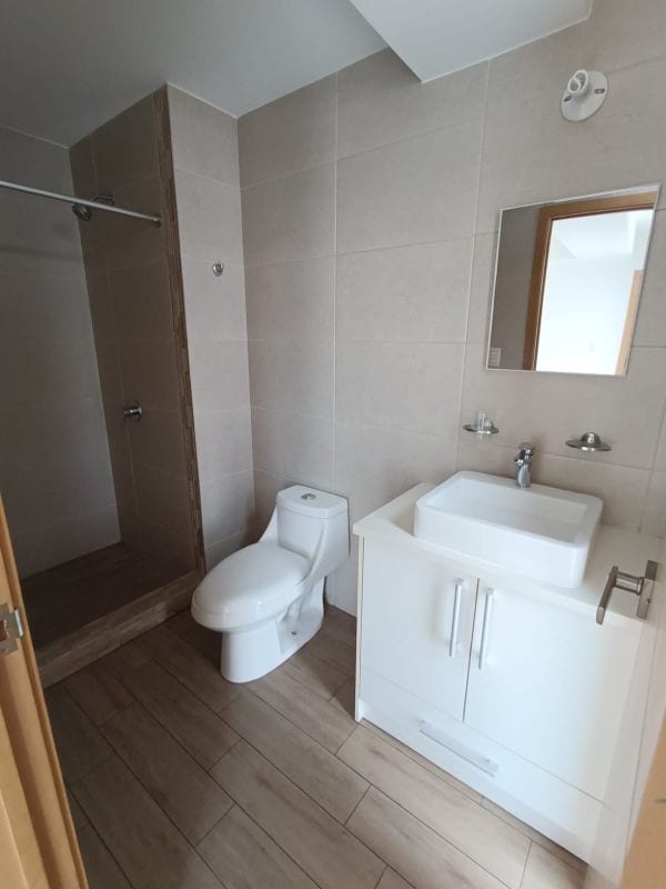 Apartamento en Renta Zona 10 CODIGO.DA34172 — Apartamento en Alquiler en Zona 10, Guatemala, Ciudad — foto 4 de 17