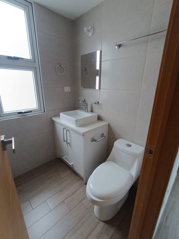 Apartamento en Renta Zona 10 CODIGO.DA34172 — Apartamento en Alquiler en Zona 10, Guatemala, Ciudad — foto 11 de 17